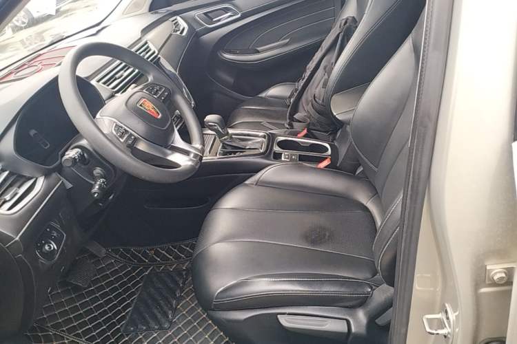 Used Roewe i5 2020 1.5L Automatic 4G Connect Luxury Flagship Edition Left Front Seat