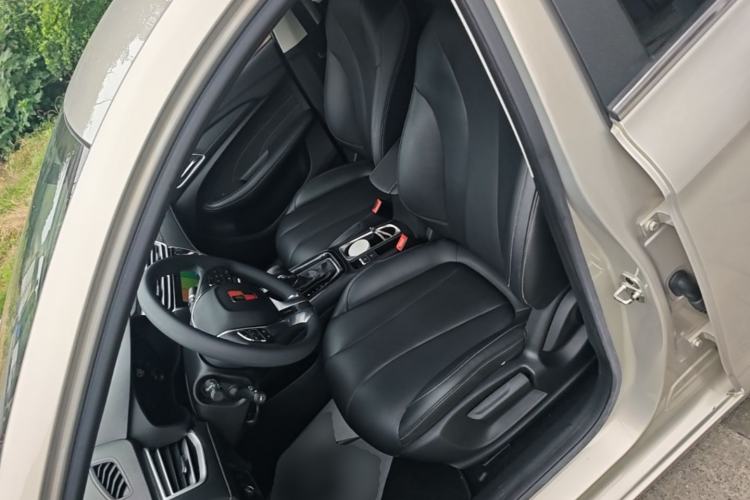 Used Roewe i5 2020 1.5L Automatic 4G Connect Luxury Flagship Edition Left Front Seat