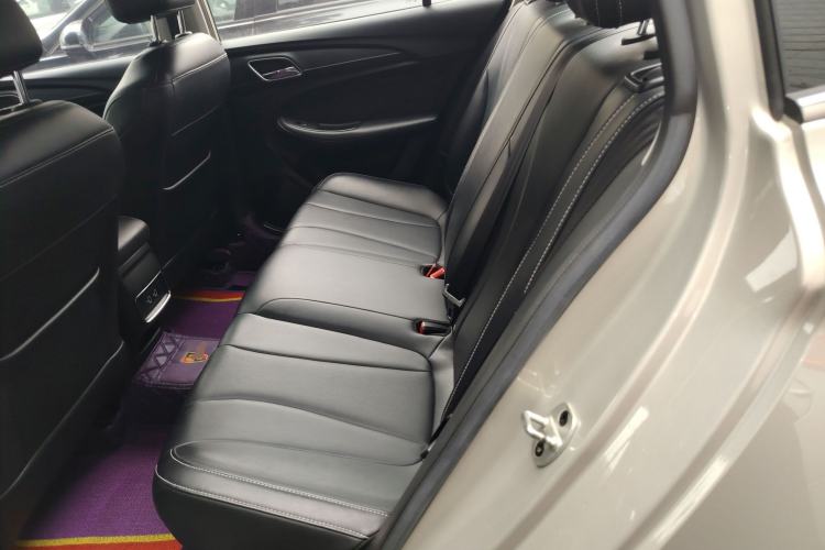 Used Roewe i5 2020 1.5L Automatic 4G Connect Luxury Flagship Edition Left Rear Seat