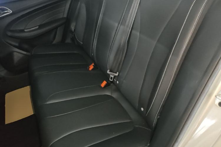 Used Roewe i5 2020 1.5L Automatic 4G Connect Luxury Flagship Edition Left Rear Seat
