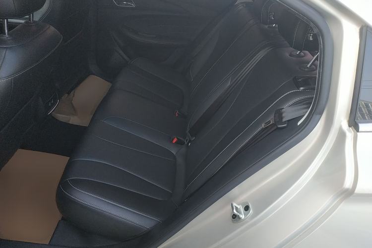 Used Roewe i5 2020 1.5L Manual 4G Connect Leehao Flagship Edition Left Rear Seat