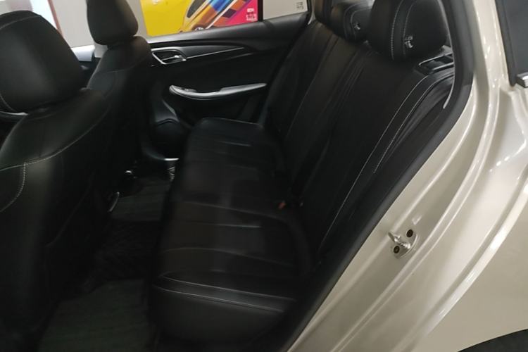 Used Roewe i5 2020 1.5L Automatic 4G Connect Luxury Flagship Edition Left Rear Seat