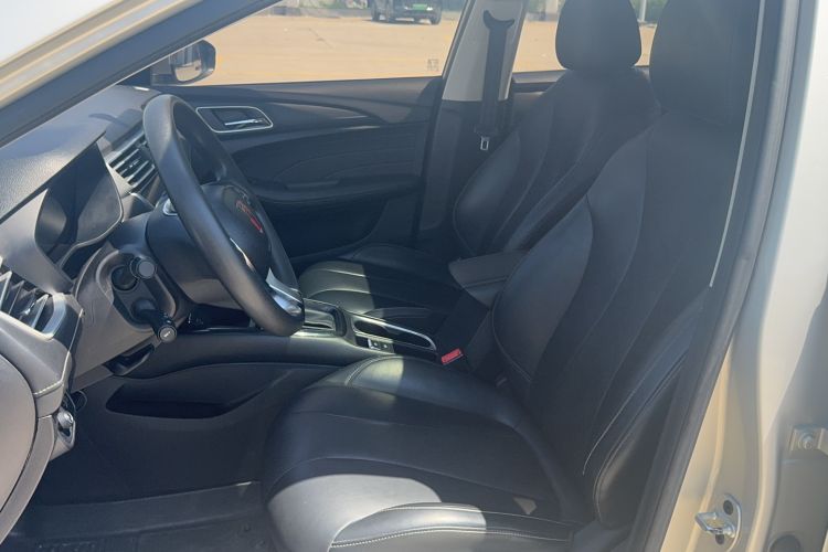 Used Roewe i5 2020 1.5L Automatic 4G Connect Luxury Flagship Edition Left Rear Seat