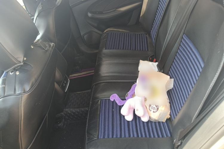 Used Roewe i5 2020 1.5L Automatic 4G Connected Linghao Edition Left Rear Seat