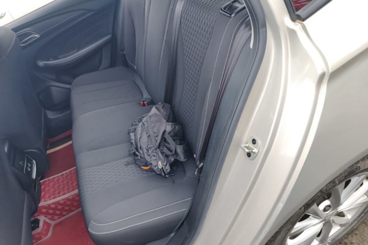 Used Roewe i5 2020 1.5L Automatic 4G Connected Linghao Edition Left Rear Seat