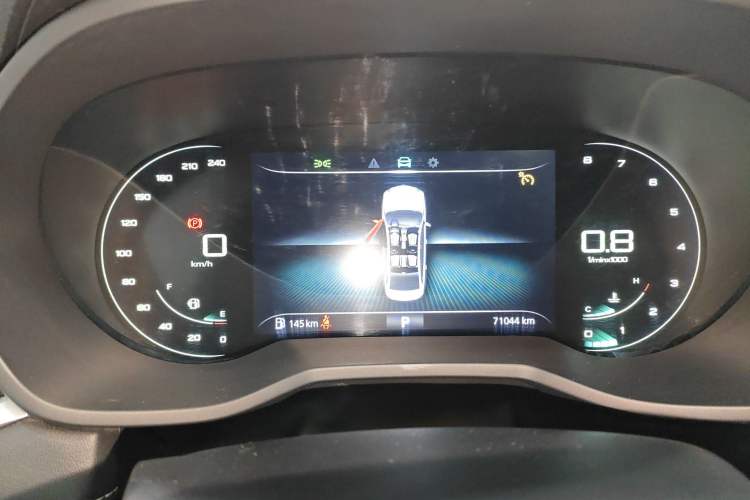 Used Roewe i5 2020 1.5L Automatic 4G Connect Luxury Flagship Edition Odometer Close Up