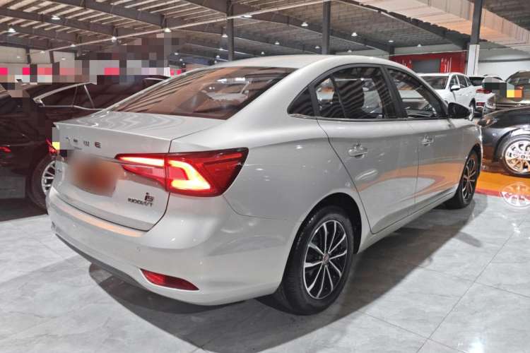 Used Roewe i5 2020 1.5L Automatic 4G Connect Luxury Flagship Edition Rear Right 45 Deg