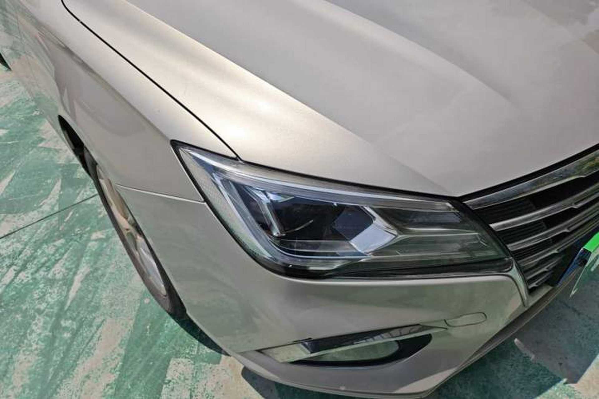 Used Roewe i5 2020 1.5L Automatic 4G Connected Linghao Edition Right Front Headlight
