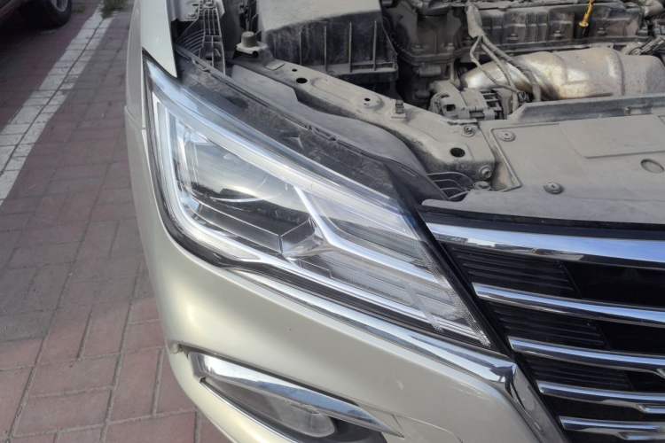 Used Roewe i5 2020 1.5L Manual 4G Connect Luxury Edition Right Front Headlight