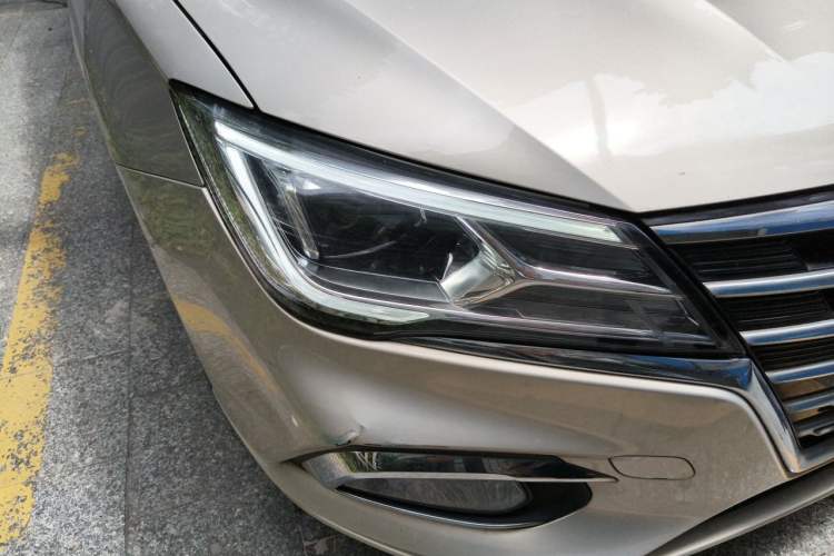 Used Roewe i5 2020 1.5L Automatic 4G Connected Leading Intelligent Driving Edition Right Front Headlight