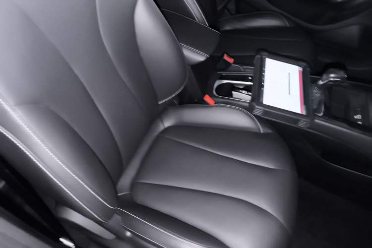 Used Roewe i5 2020 1.5L Automatic 4G Connect Luxury Flagship Edition Right Front Seat