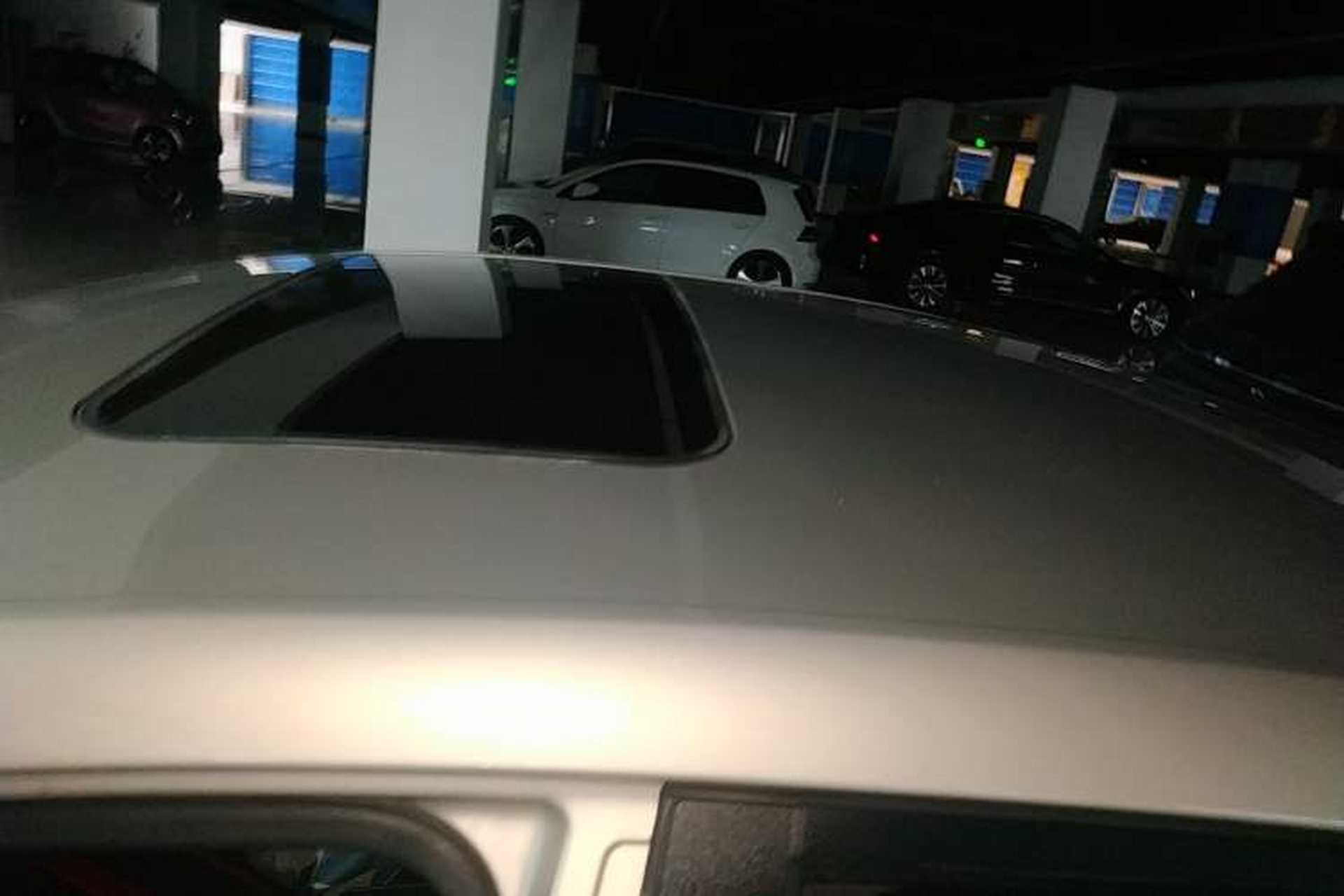 Used Roewe i5 2020 1.5L Automatic 4G Connect Luxury Flagship Edition Roof