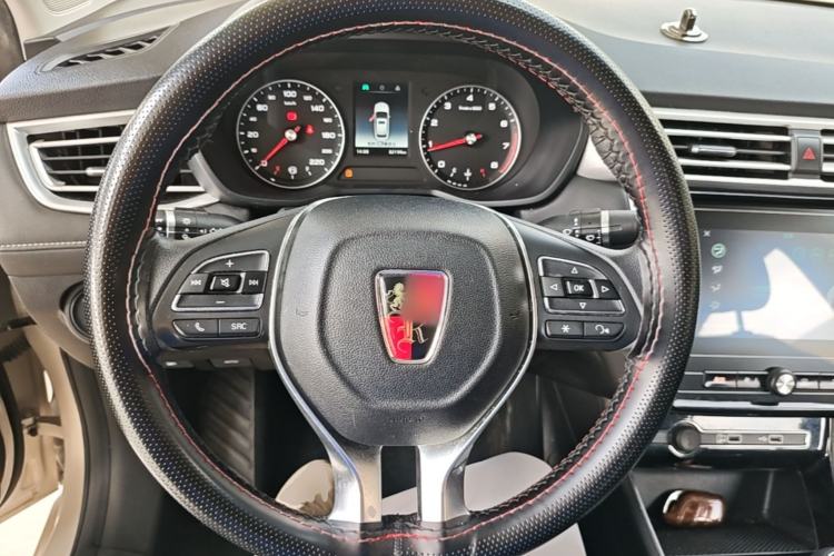 Used Roewe i5 2020 1.5L Manual 4G Connect Leehao Flagship Edition Steering Wheel