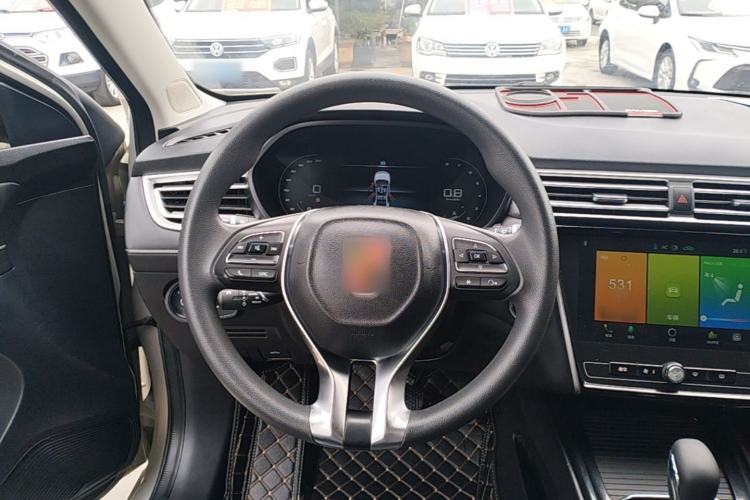 Used Roewe i5 2020 1.5L Automatic 4G Connect Luxury Flagship Edition Steering Wheel