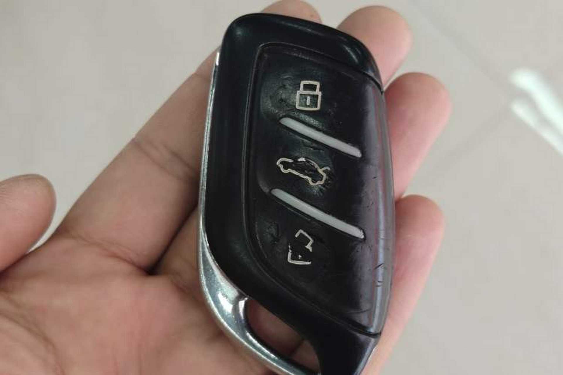 Used Roewe i5 2020 1.5L Automatic 4G Connect Luxury Flagship Edition Vehicle Key