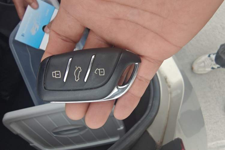 Used Roewe i5 2020 1.5L Manual 4G Connect Leehao Flagship Edition Vehicle Key
