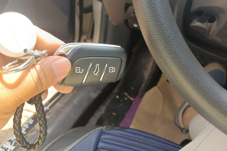 Used Roewe i5 2020 1.5L Automatic 4G Connected Linghao Edition Vehicle Key