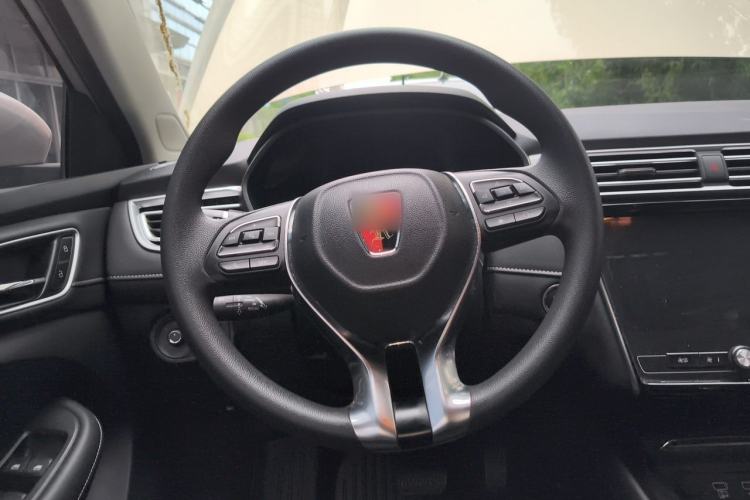 Used Roewe i5 2020 1.5L Automatic 4G Connect Luxury Flagship Edition Steering Wheel