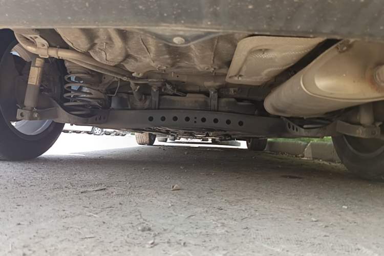 Used Roewe i5 2020 1.5L Automatic 4G Connect Luxury Flagship Edition Chassis Rear