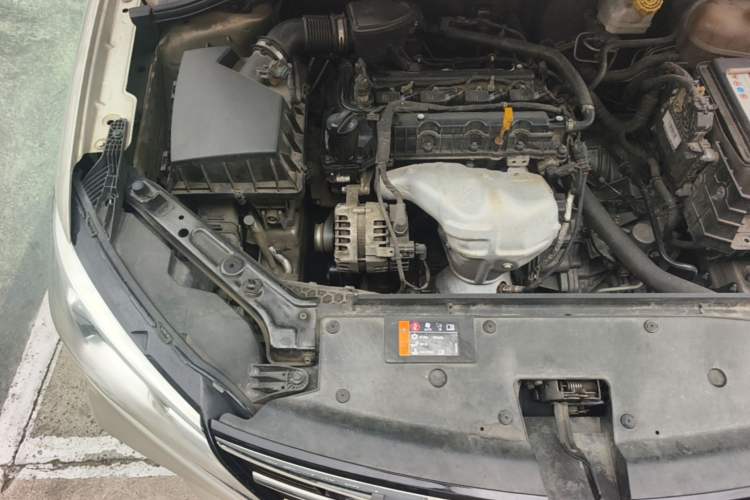 Used Roewe i5 2020 1.5L Automatic 4G Connected Linghao Edition Engine Bay Right