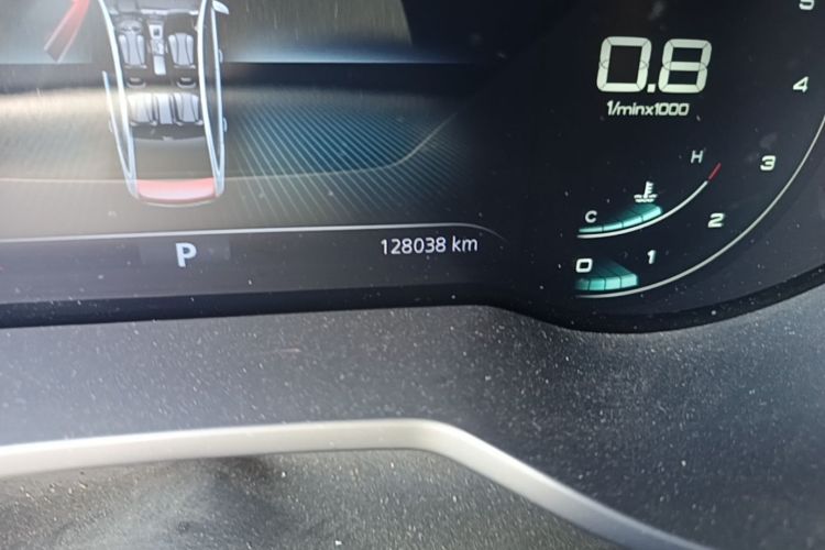 Used Roewe i5 2020 1.5L Automatic 4G Connect Luxury Flagship Edition Odometer Close Up