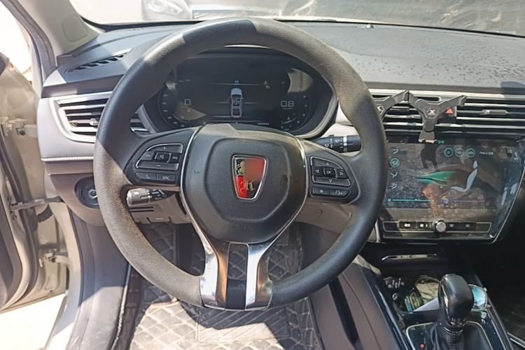 Used Roewe i5 2020 1.5L Automatic 4G Connect Luxury Flagship Edition Steering Wheel