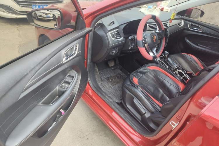 Used Roewe i5 2020 1.5L Automatic 4G Connect Luxury Flagship Edition Driver Seat