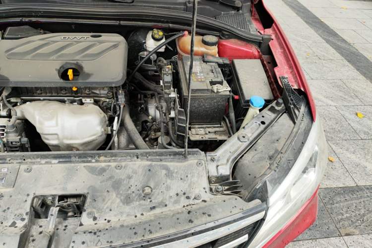 Used Roewe i5 2020 1.5L Automatic 4G Connect Luxury Flagship Edition Engine Bay Left