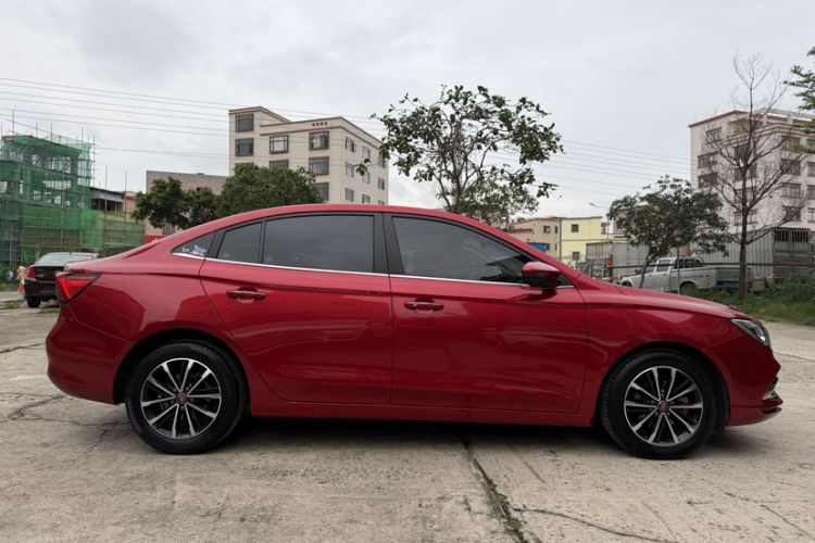 Used Roewe i5 2020 1.5L Automatic 4G Connect Luxury Flagship Edition Exterior 3