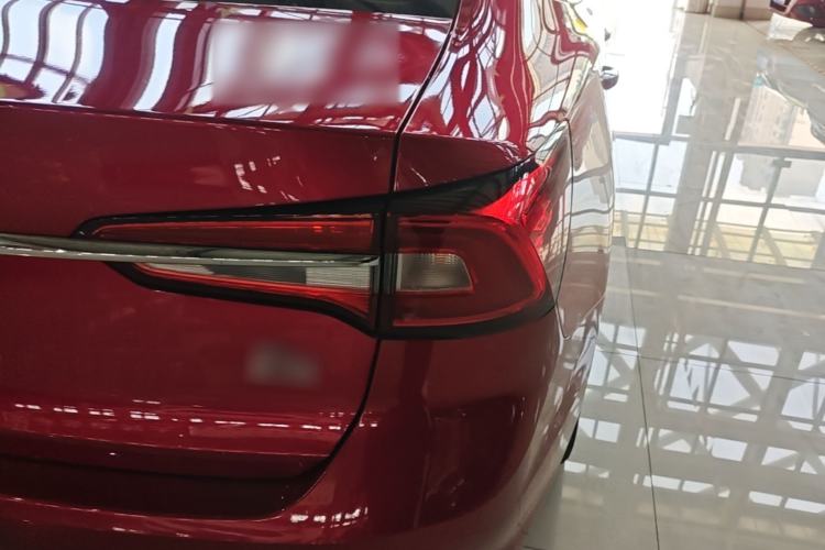 Used Roewe i5 2020 1.5L Automatic 4G Connect Luxury Flagship Edition Exterior 3
