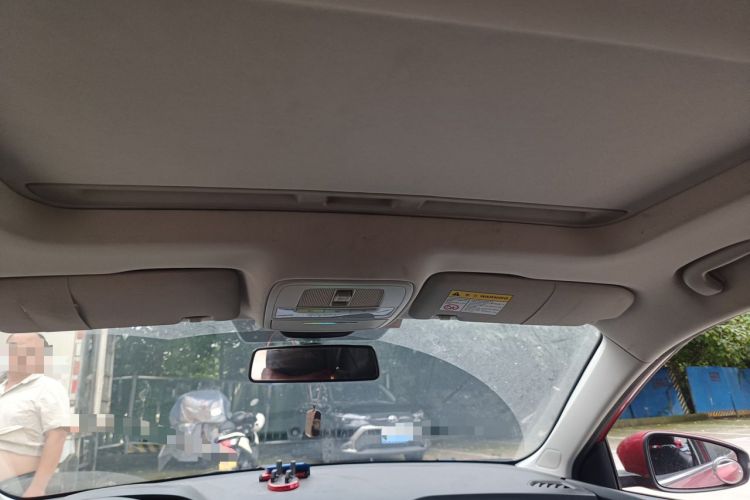 Used Roewe i5 2020 1.5L Manual 4G Connect Leehao Flagship Edition Headliner