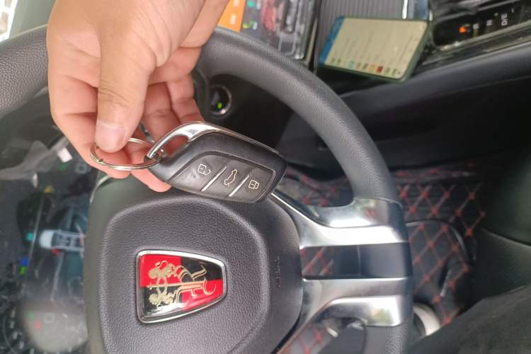 Used Roewe i5 2020 1.5L Automatic 4G Connect Luxury Flagship Edition Interior 1