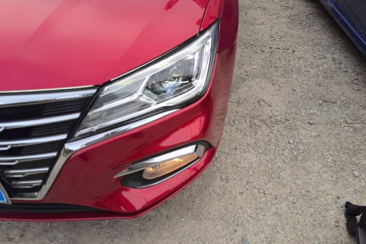 Used Roewe i5 2020 1.5L Automatic 4G Connect Luxury Flagship Edition Left Front Headlight