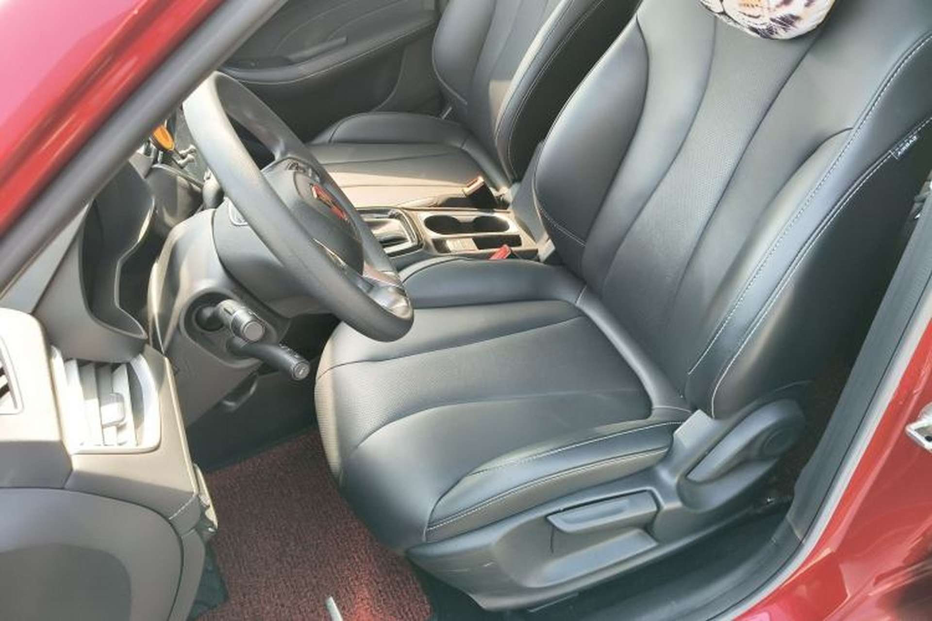 Used Roewe i5 2020 1.5L Automatic 4G Connect Luxury Flagship Edition Left Front Seat