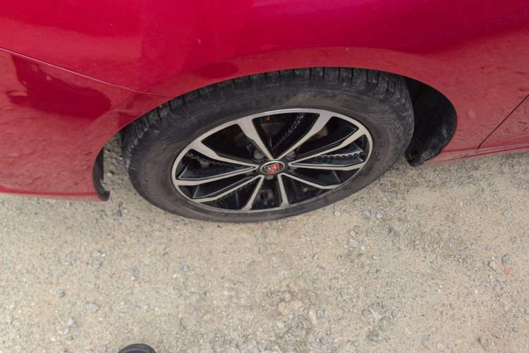 Used Roewe i5 2020 1.5L Automatic 4G Connect Luxury Flagship Edition Left Front Wheel Hub