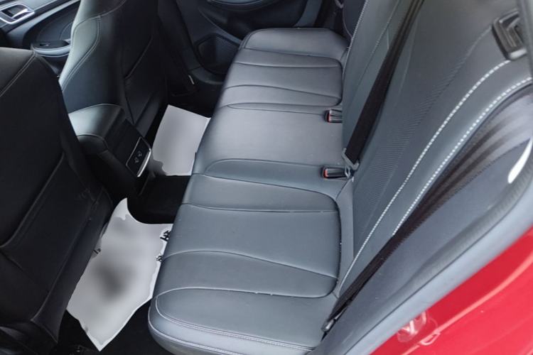 Used Roewe i5 2020 1.5L Automatic 4G Connect Luxury Flagship Edition Left Rear Seat