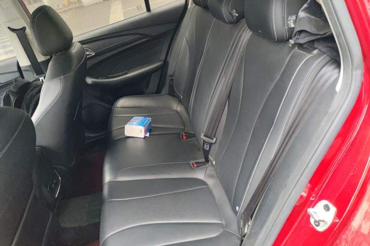 Used Roewe i5 2020 1.5L Automatic 4G Connect Luxury Flagship Edition Left Rear Seat