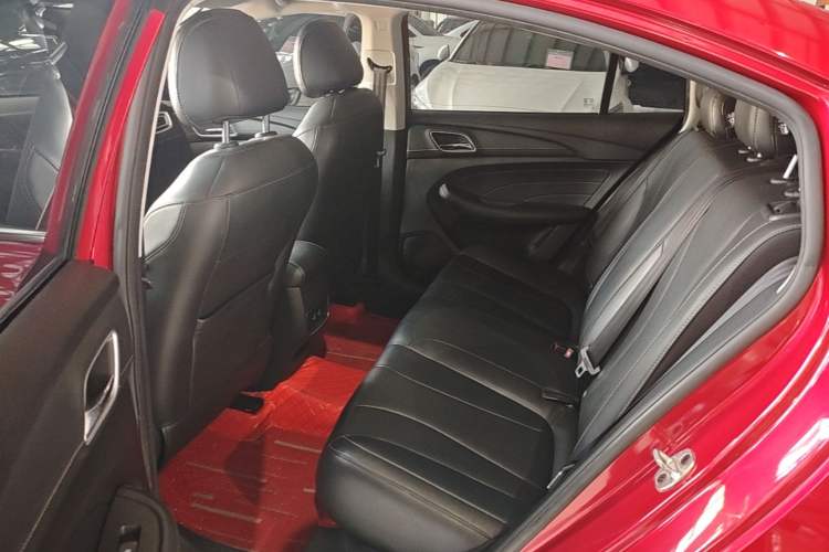 Used Roewe i5 2020 1.5L Automatic 4G Connect Luxury Flagship Edition Left Rear Seat