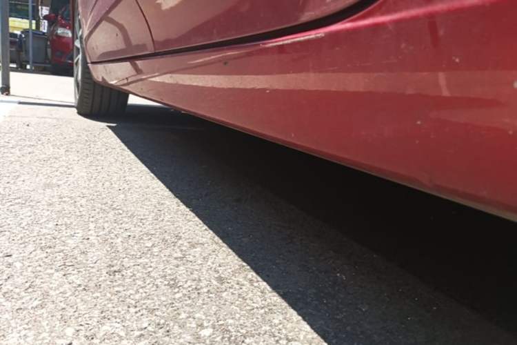 Used Roewe i5 2020 1.5L Automatic 4G Connect Luxury Flagship Edition Left Side Sill