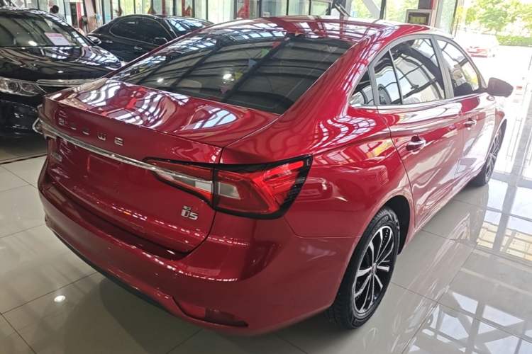 Used Roewe i5 2020 1.5L Automatic 4G Connect Luxury Flagship Edition Rear Right 45 Deg