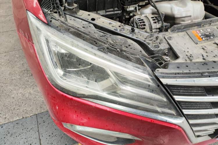 Used Roewe i5 2020 1.5L Automatic 4G Connect Luxury Flagship Edition Right Front Headlight