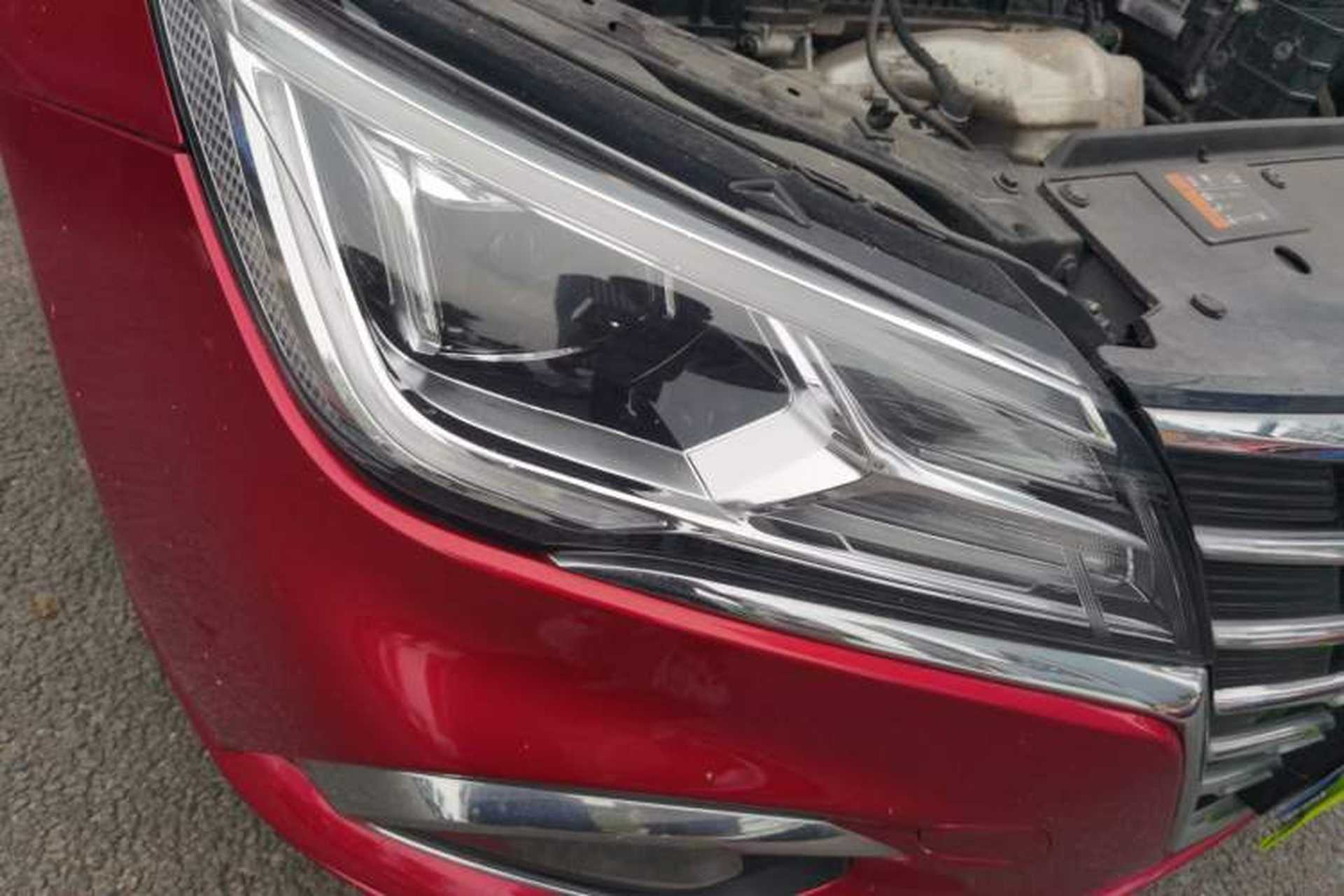 Used Roewe i5 2020 1.5L Automatic 4G Connect Luxury Flagship Edition Right Front Headlight