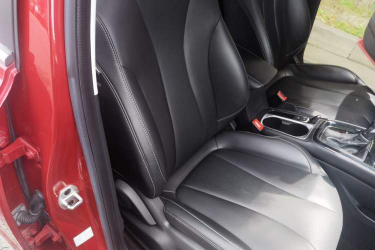 Used Roewe i5 2020 1.5L Automatic 4G Connect Luxury Flagship Edition Right Front Seat