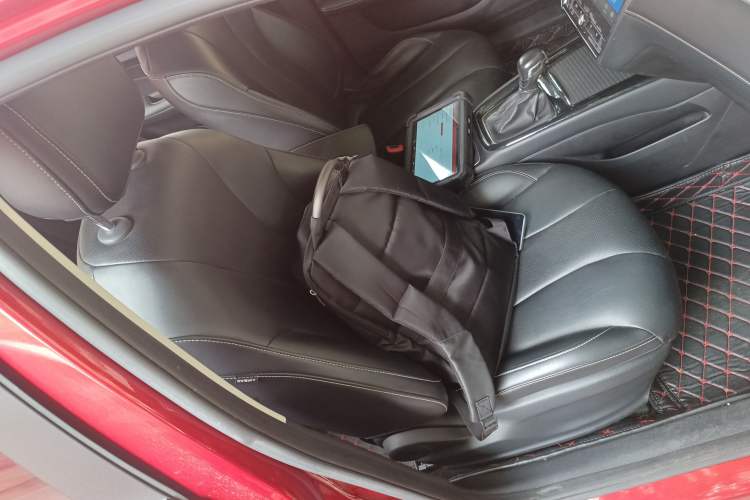 Used Roewe i5 2020 1.5L Automatic 4G Connect Luxury Flagship Edition Right Front Seat