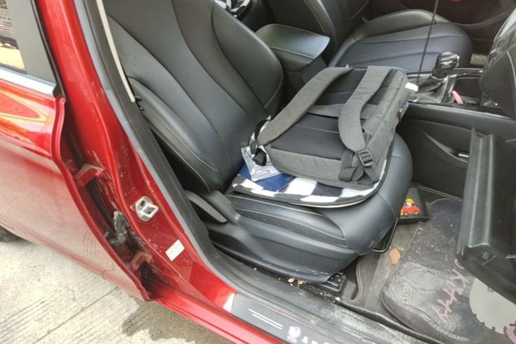 Used Roewe i5 2020 1.5L Automatic 4G Connect Luxury Flagship Edition Right Front Seat