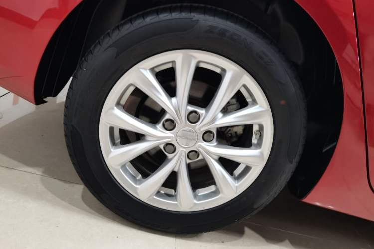Used Roewe i5 2020 1.5L Automatic 4G Connected Linghao Edition Right Rear Wheel Hub