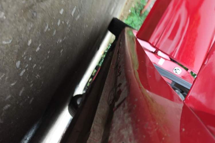 Used Roewe i5 2020 1.5L Automatic 4G Connect Luxury Flagship Edition Right Side Sill