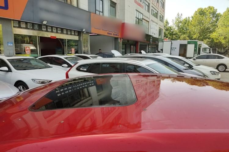 Used Roewe i5 2020 1.5L Automatic 4G Connect Luxury Flagship Edition Roof