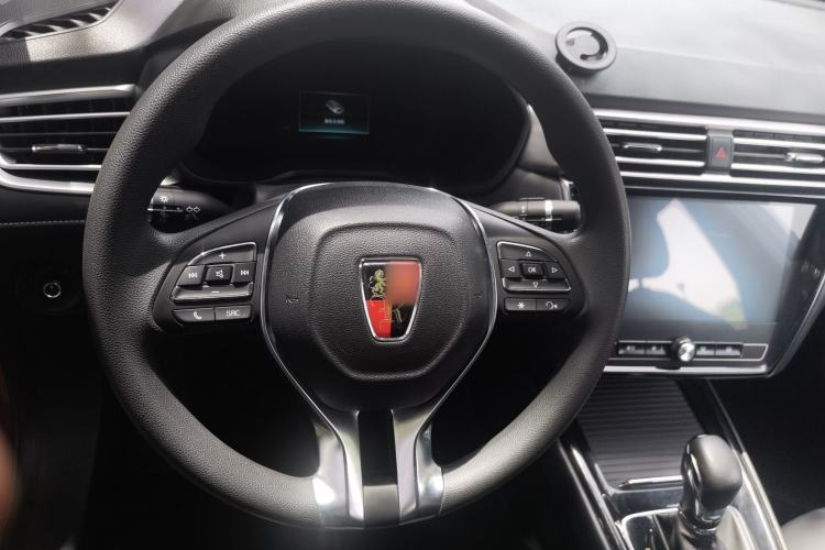 Used Roewe i5 2020 1.5L Automatic 4G Connect Luxury Flagship Edition Steering Wheel