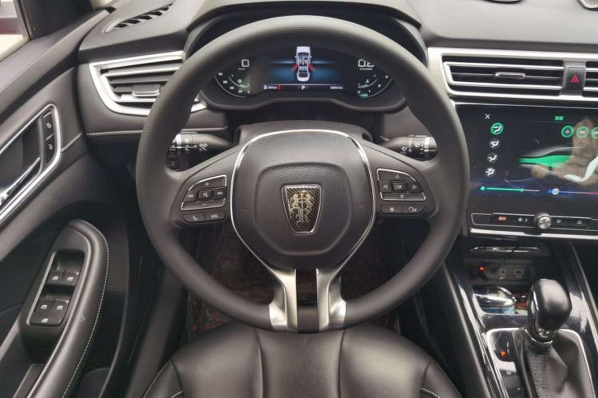 Used Roewe i5 2020 1.5L Automatic 4G Connect Luxury Flagship Edition Steering Wheel